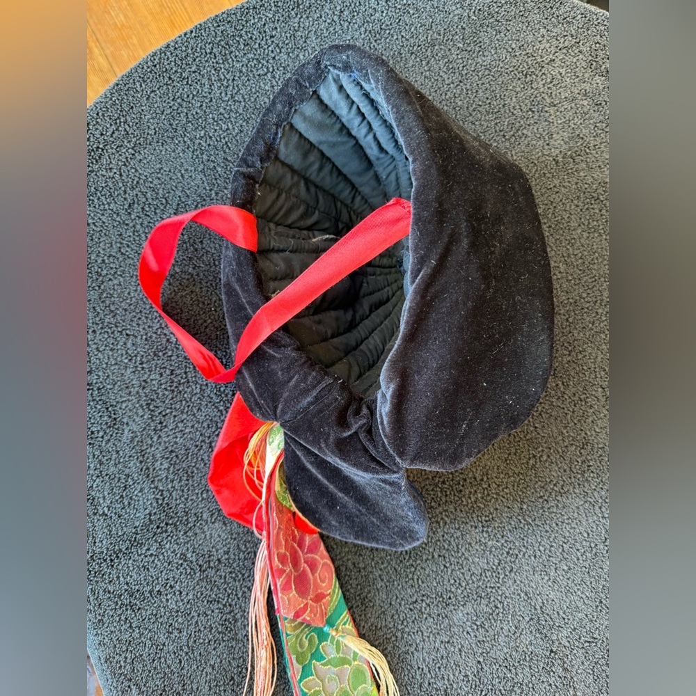 Mongolian Embroidered Hat with Tassels - Picture 3 of 6